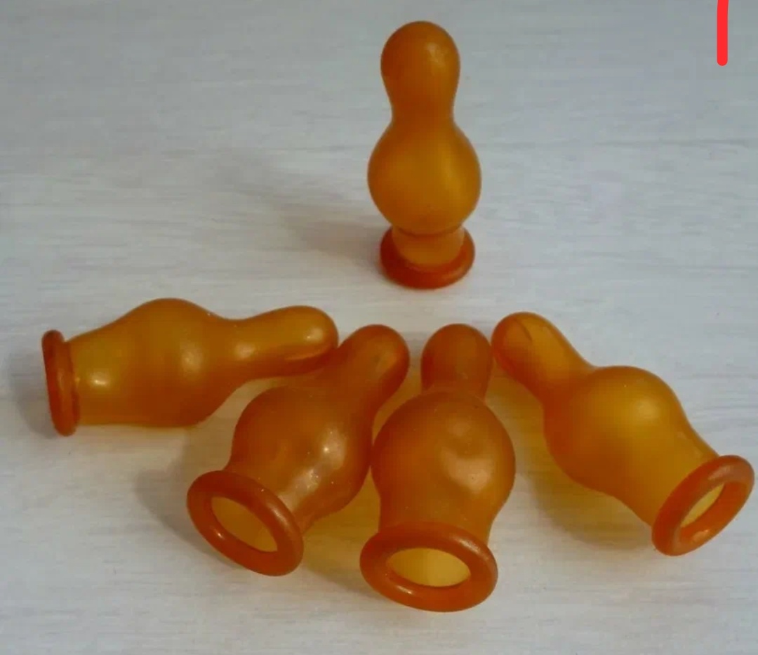 Вот они нам подошли, первые два месяца до ложки питались так.