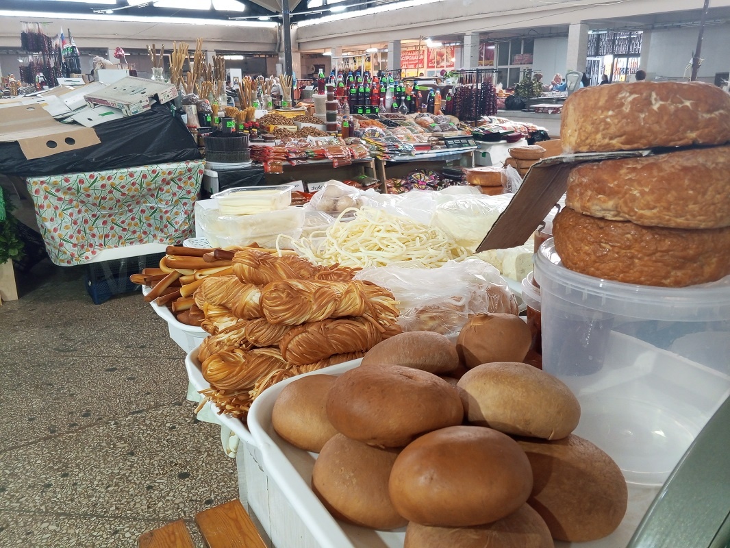 Сухумский рынок, Абхазия-2025