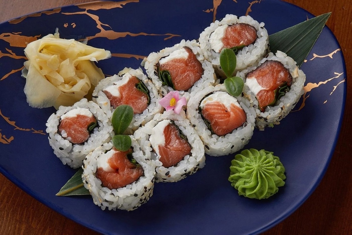    Югорчан предупреждают: ешьте суши с осторожностью