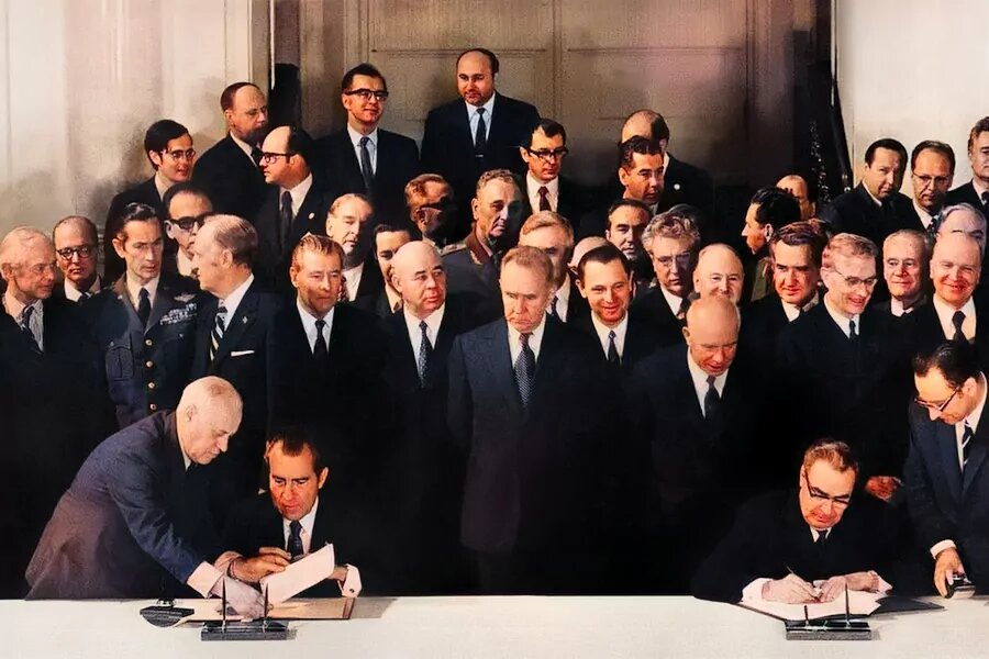 Подписание ДНЯО в Нью-Йорке, 1 июля 1968 года,