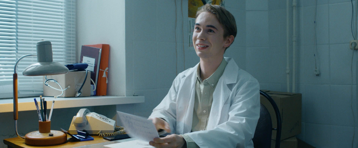 Денис Власенко в роли Мити