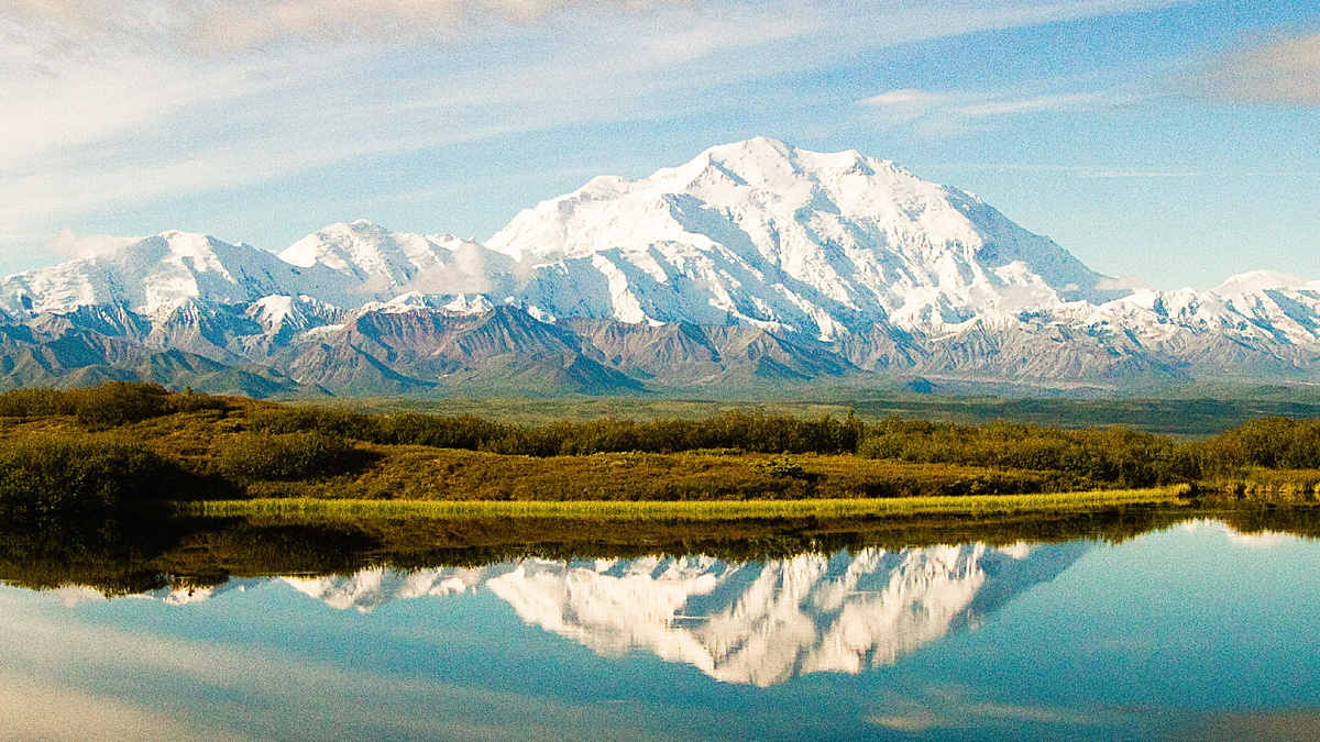 Гора Денали, также известная как гора Мак-Кинли.