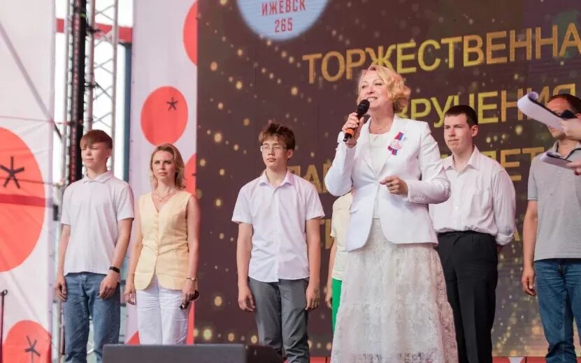    80 талантливых школьников и 20 молодежных коллективов получили гранты Главы Ижевска