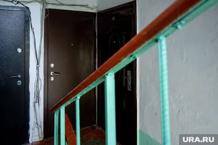 Мужчина держал девочку в одной из квартир в Челябинске. Фото: Руслан Яроцкий © URA.RU