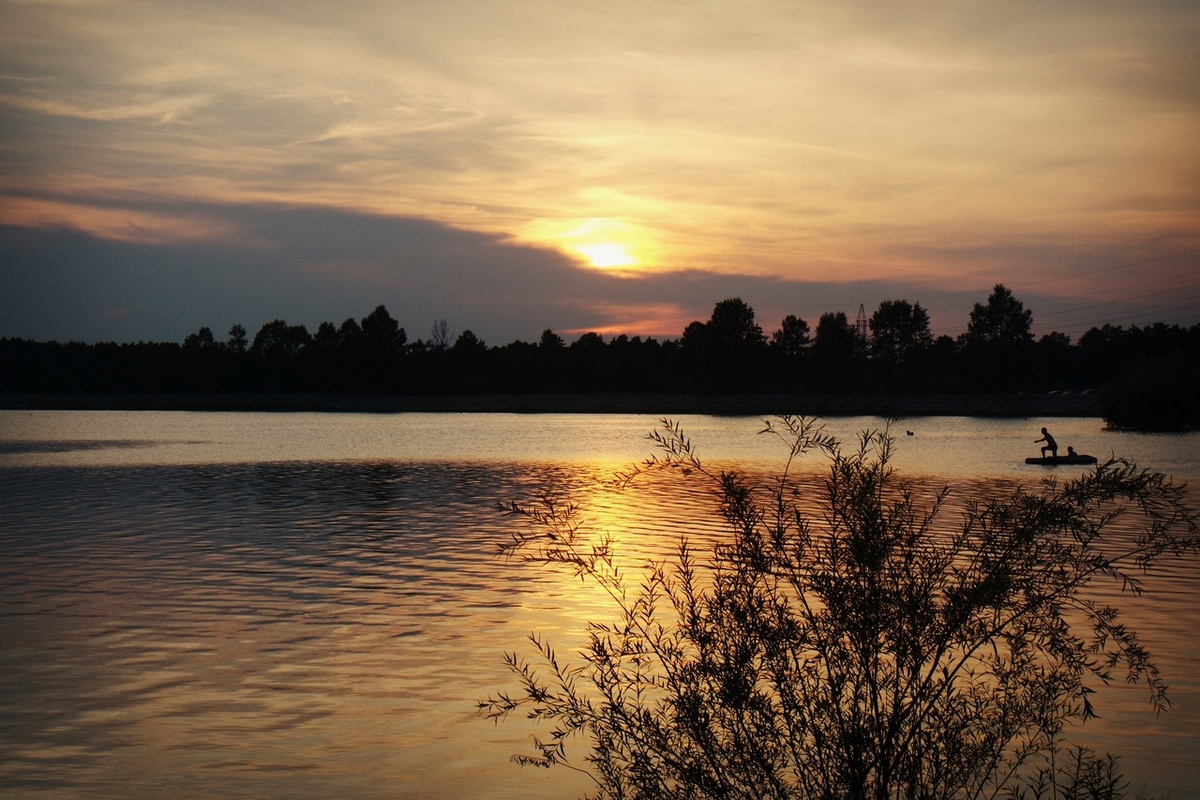 Еловское водохранилище на закате