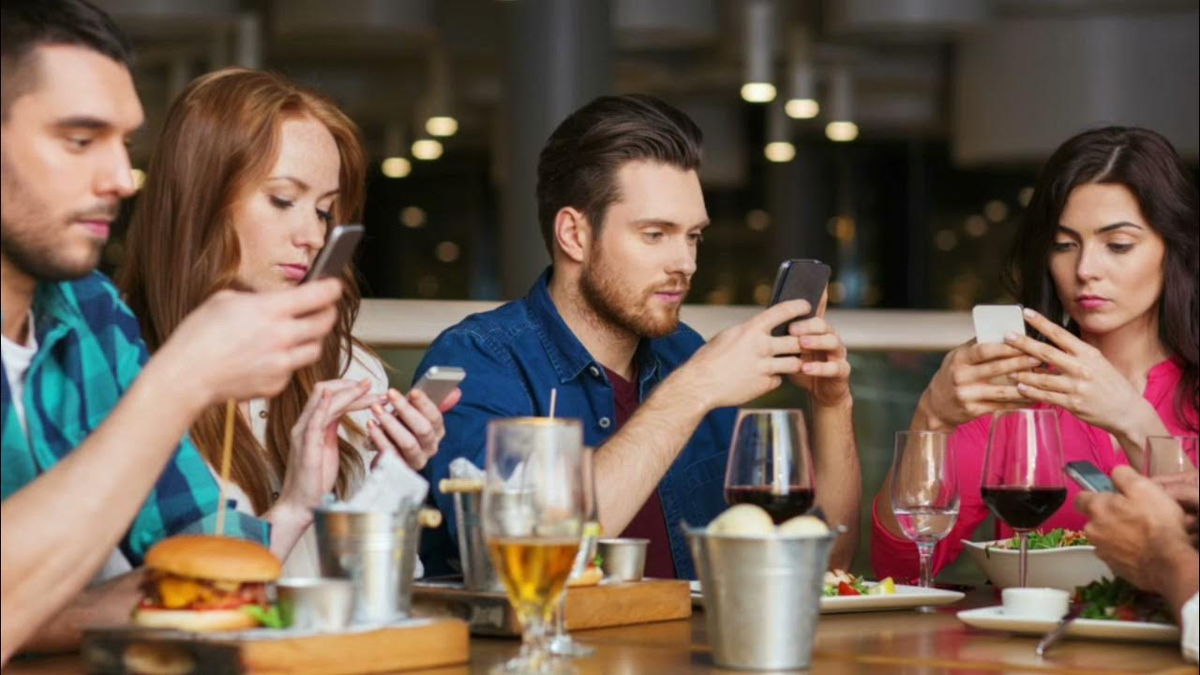 Как добавить своих друзей и коллег в группу “Объявления Санкт-Петербург | СПБ | Ленинградская область”