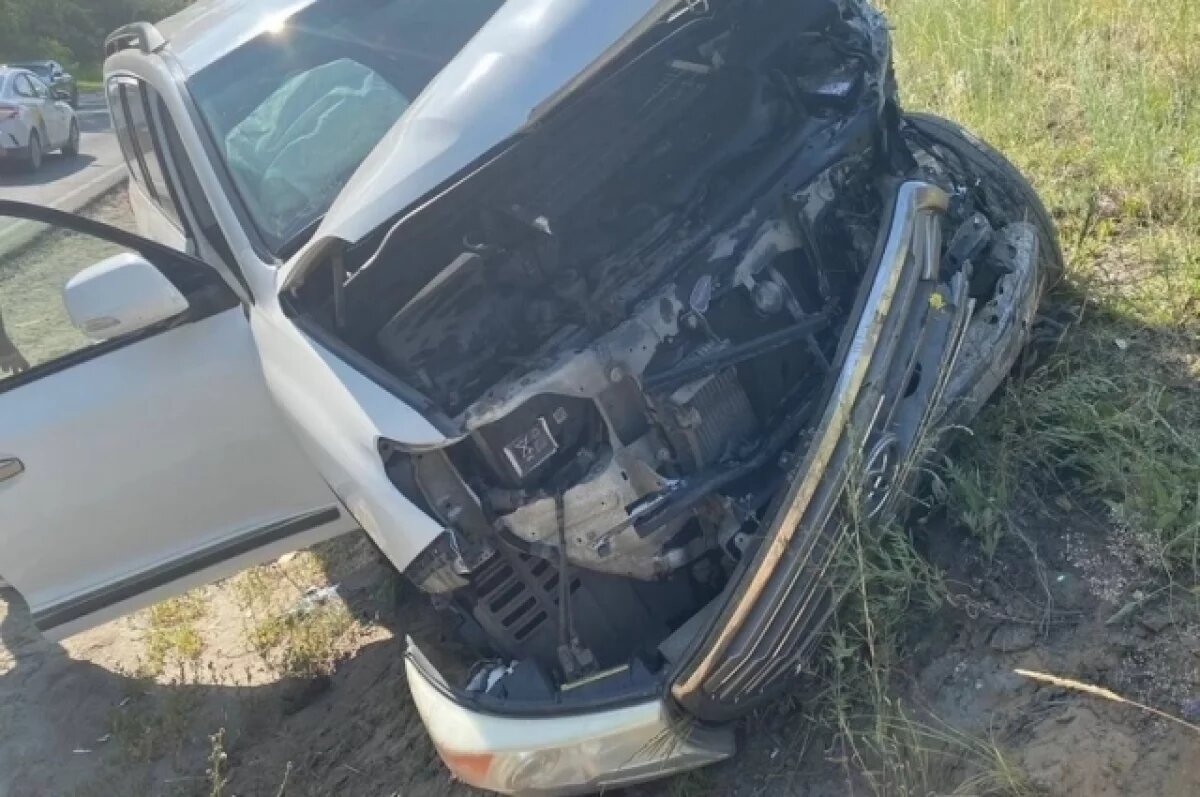    В «зеленой зоне» Тольятти лоб в лоб столкнулись две иномарки