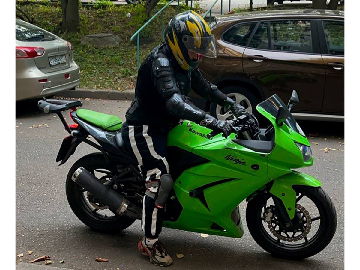 4500 рублей за 5 минут «удобной» парковки — встречайте новый уровень городского экстрима. Фото: Августинка Алена