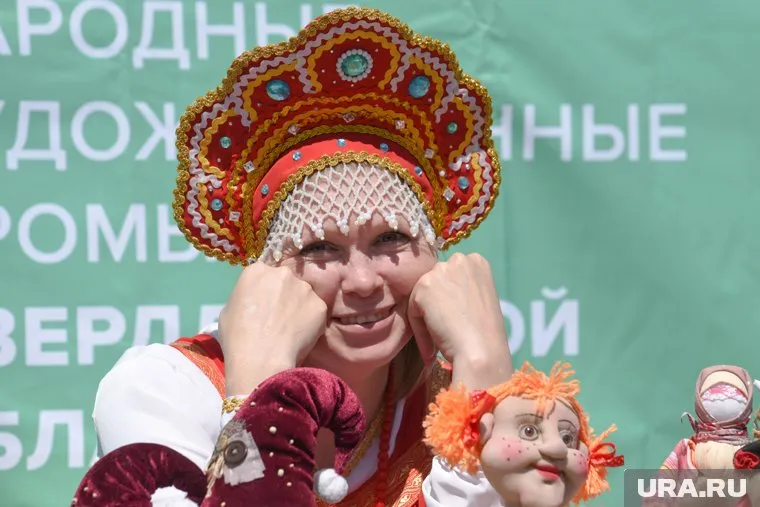 В ХМАО спрос на кокошники вырос на 42%
Фото: Эдуард Корниенко © URA.RU