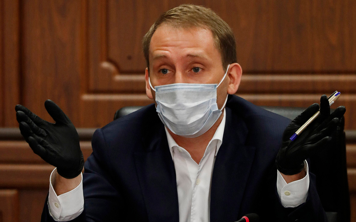 Министр природы Козлов очень заботиться о своем здоровье и не очень о нашем и о природе