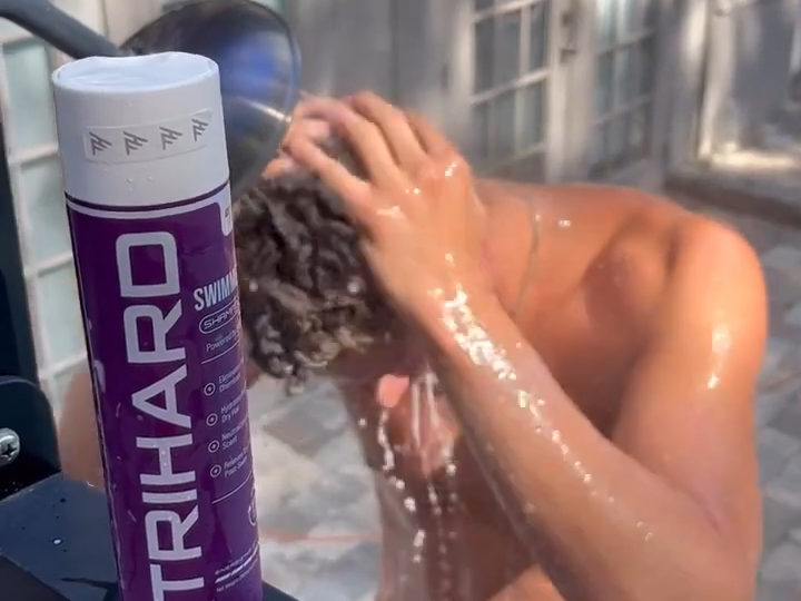 💦 Шампунь, который умеет больше, чем просто «смывать»