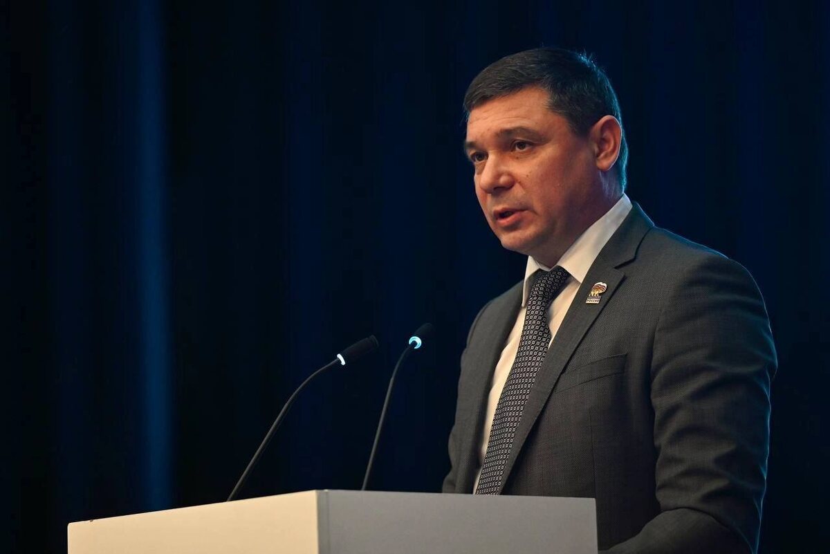 На фото: Евгений Первышов