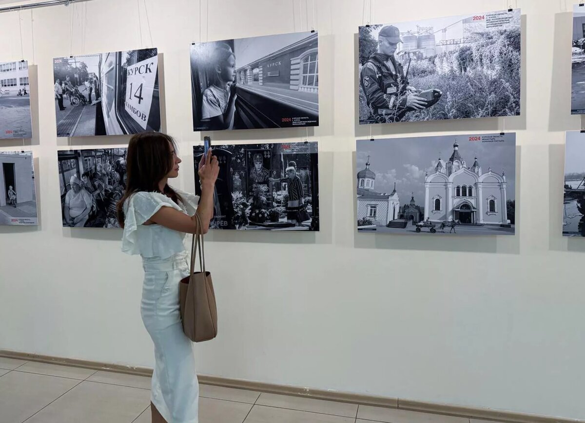 Открытие выставки российского журналиста "Война "глазами" фотоаппарата" (16 июня 2025). Еревaн © Sputnik