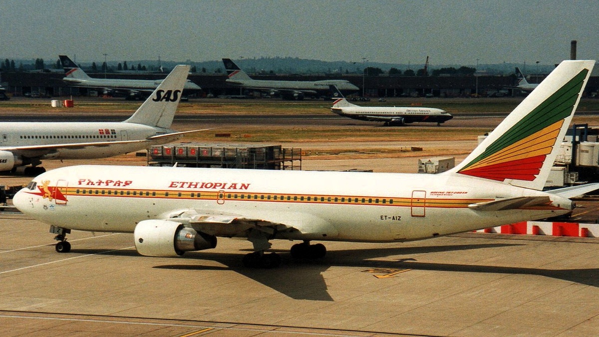 Боинг 767-260ER