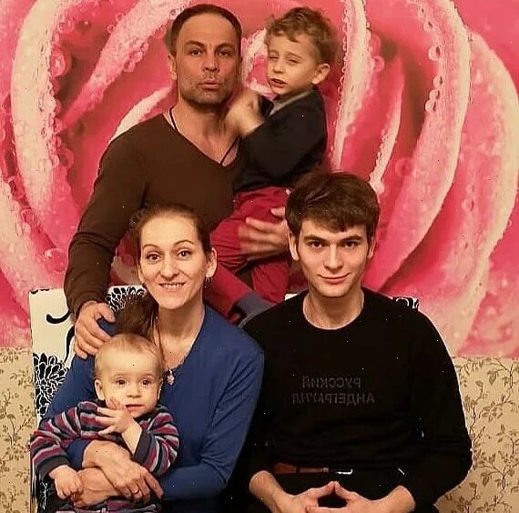 https://24smi.org/celebrity/121973-roman-gribkov.html