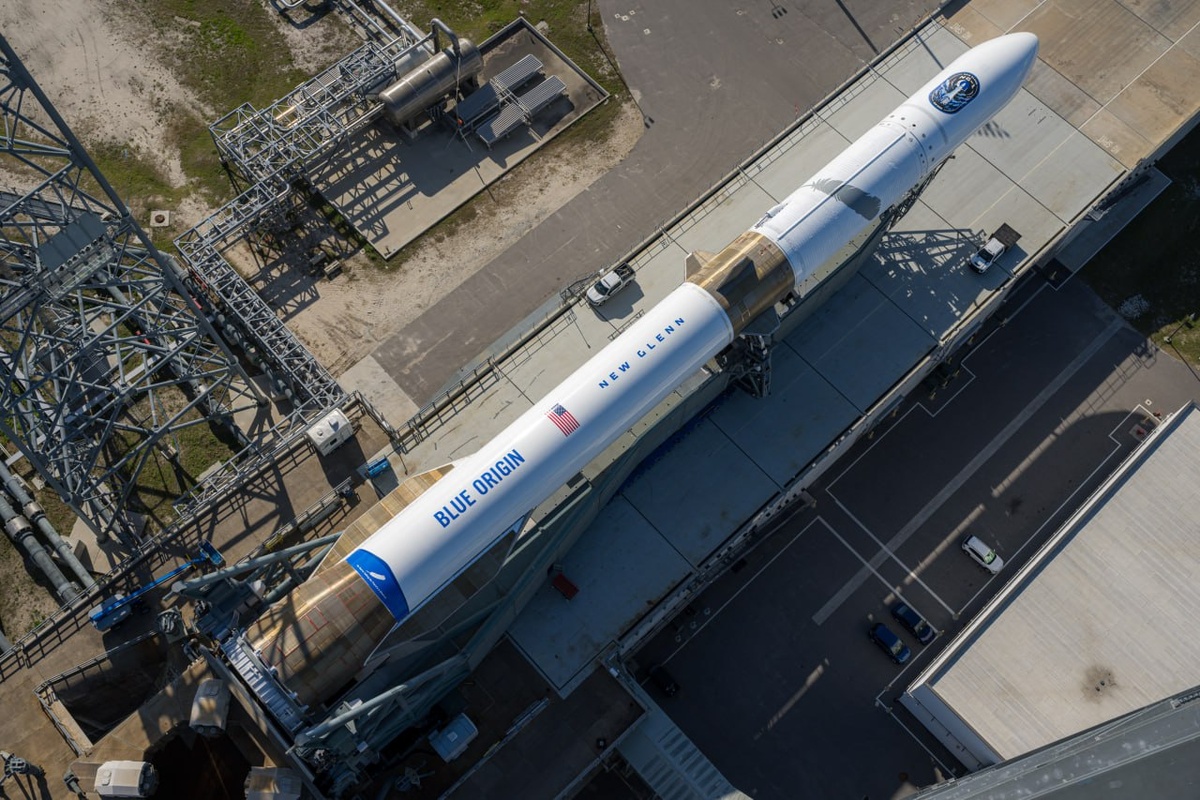 Ракета-носитель New Glenn в начале 2025 г, фото из открытых источников