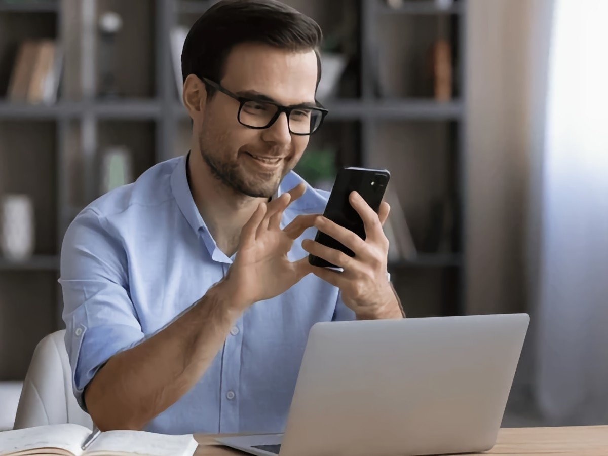    Опрос: отвлекает ли вас смартфон от важных дел?