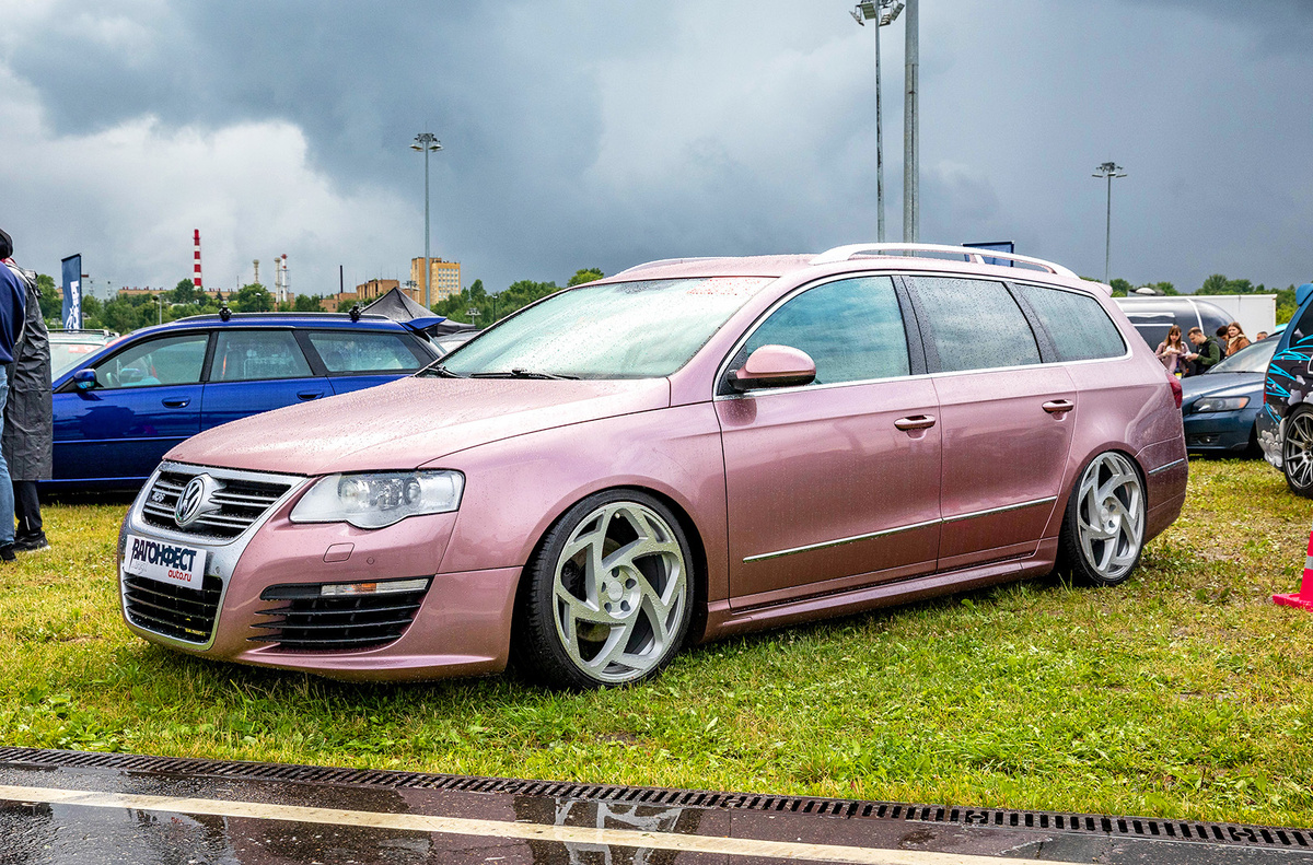    Что интересно, несмотря на огромное разнообразие автомобильных фестивалей в нашей стране, до прошлого года не существовало ни одного фестиваля, посвященного универсалам. А в 2024 году прошёл первый в истории Вагонфест.   
Светлана Парфенова