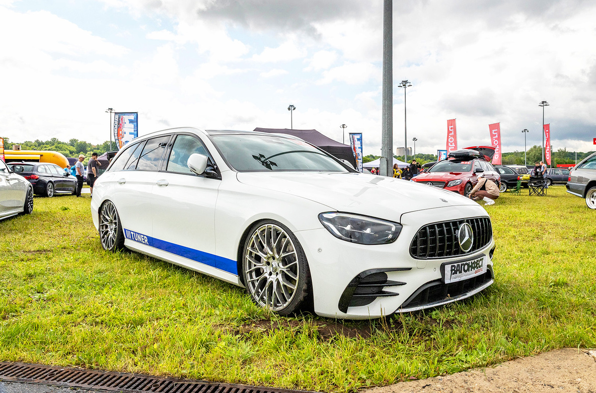    Фестиваль получился по-настоящему масштабным. Впервые в одно время и в одном месте собралось столь огромное количество универсалов!   
Светлана Парфенова