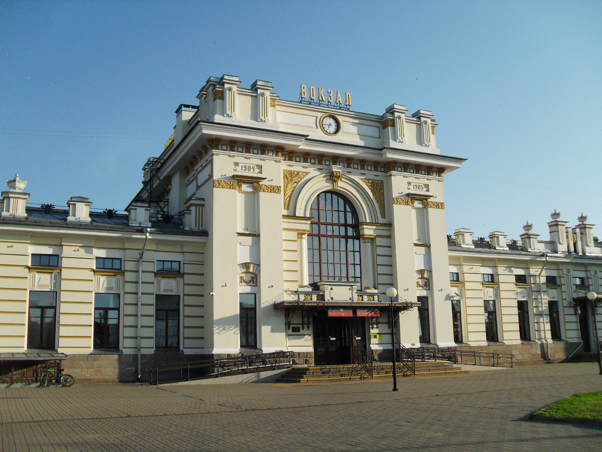 Железнодорожный вокзал Рыбинска — внутри он не менее красив, чем снаружи