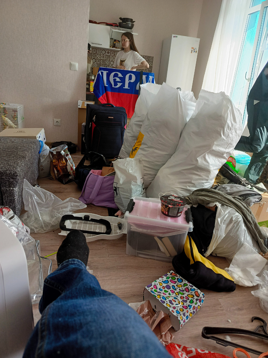 Вещей и мусора уйма...