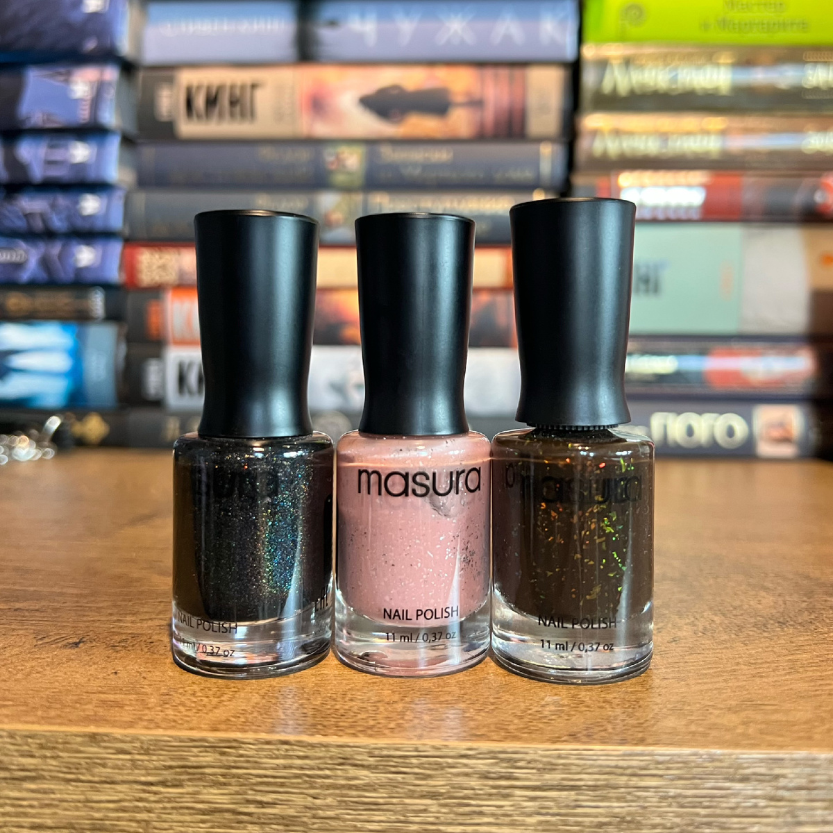 Это лаки Masura, но тёмные я не использую. Заказала и пожалела, быстро стираются и выглядят непрезентабельно