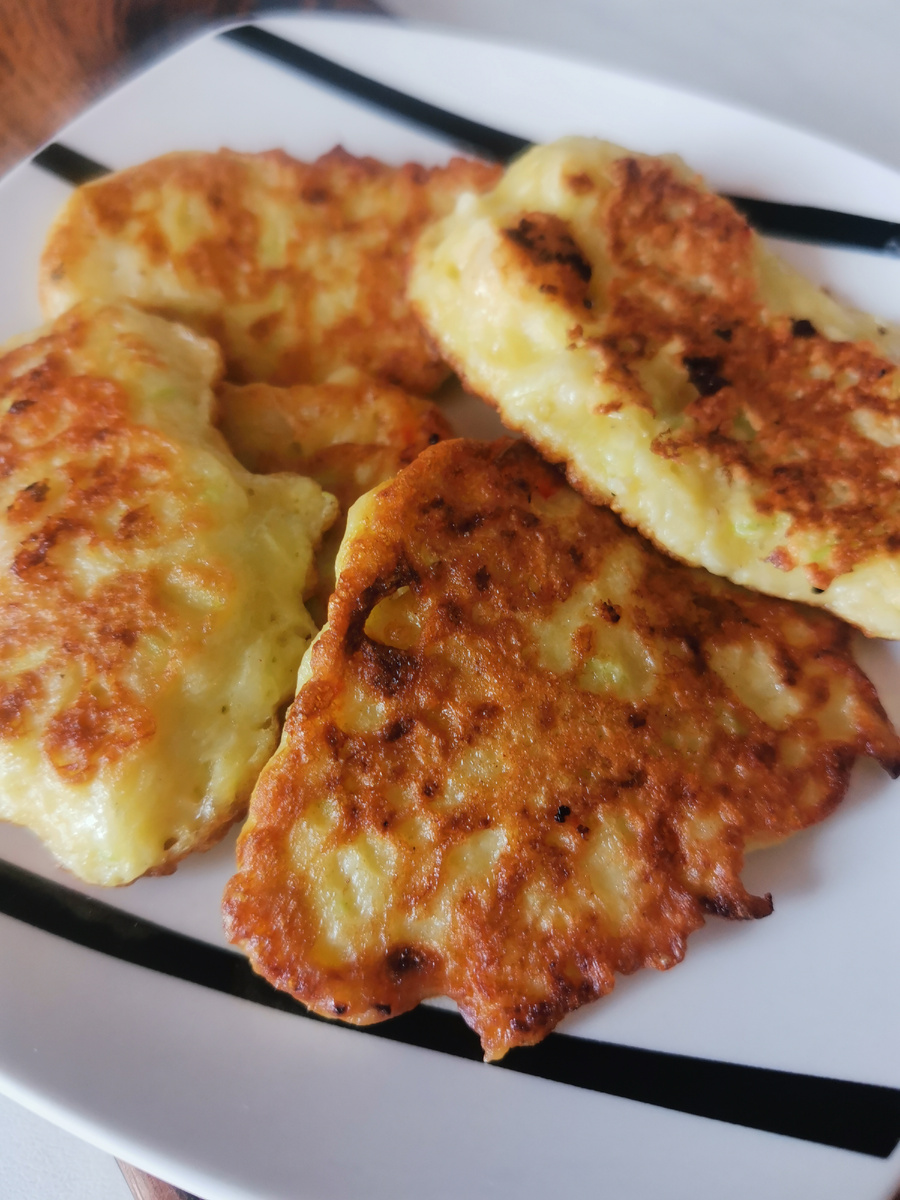 Оладьи из кабачков с креветками