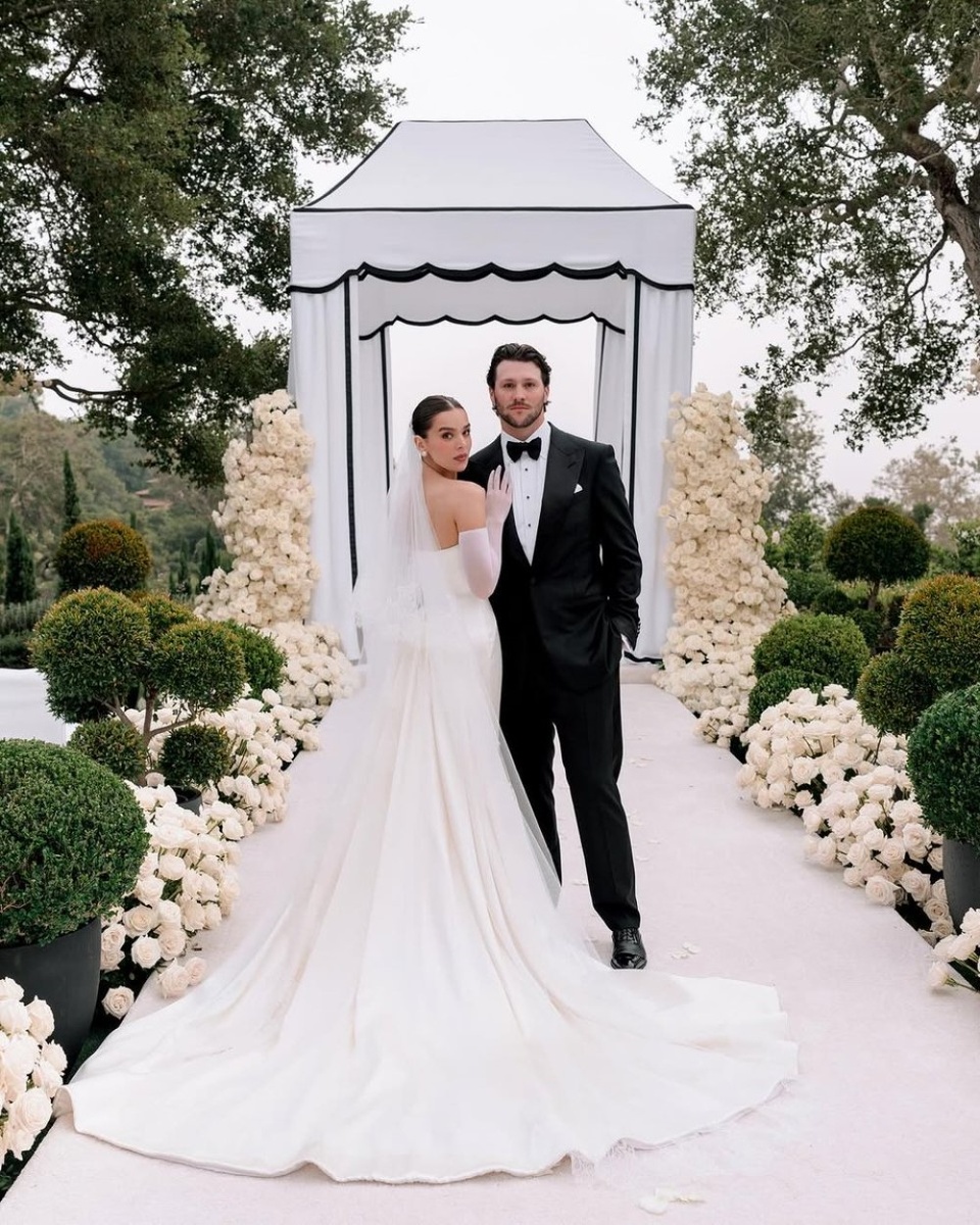     Хейли Стайнфелд и Джош Аллен / Фото: пресс-офис Tamara Ralph. Автор: Jose Villa