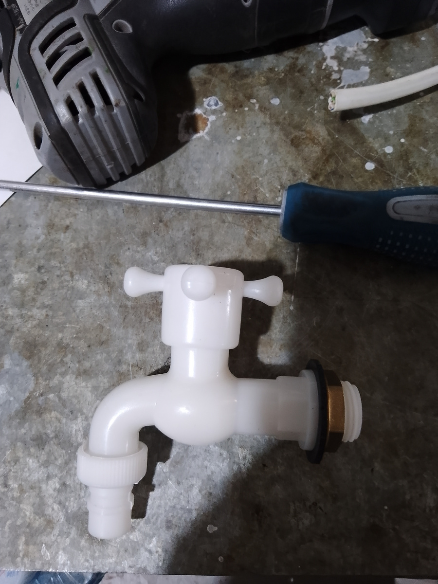 Кран. Фото автора.