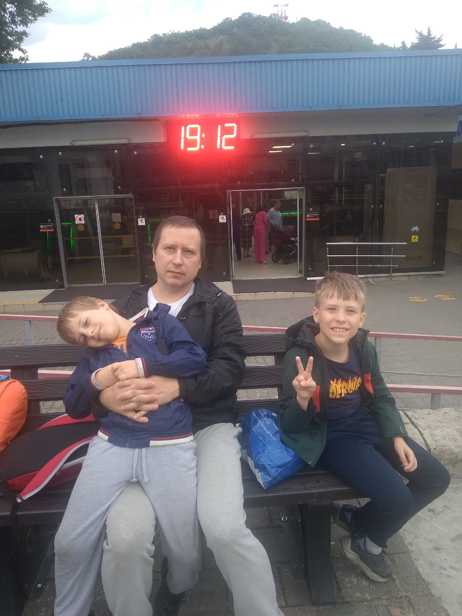 Еще на море)