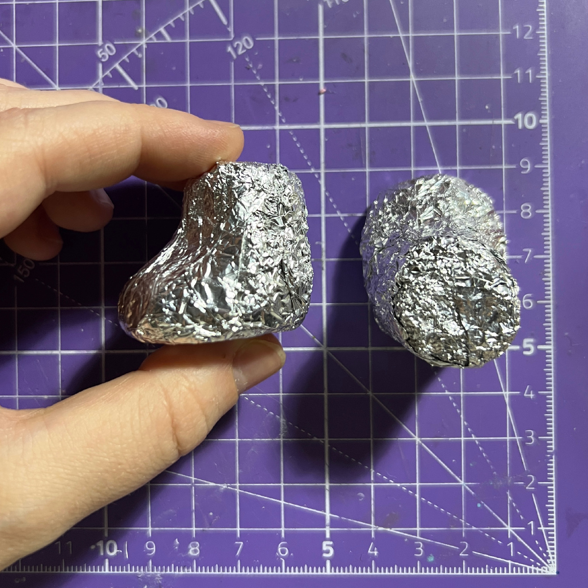 Ноги как у игрушки из фольги