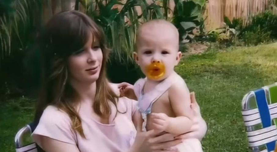 Ким с дочерью. Реальное фото.