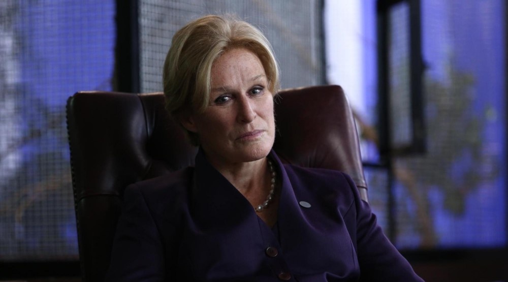     Гленн Клоуз, кадр из фильма «Тайна 7 сестер» (2017)