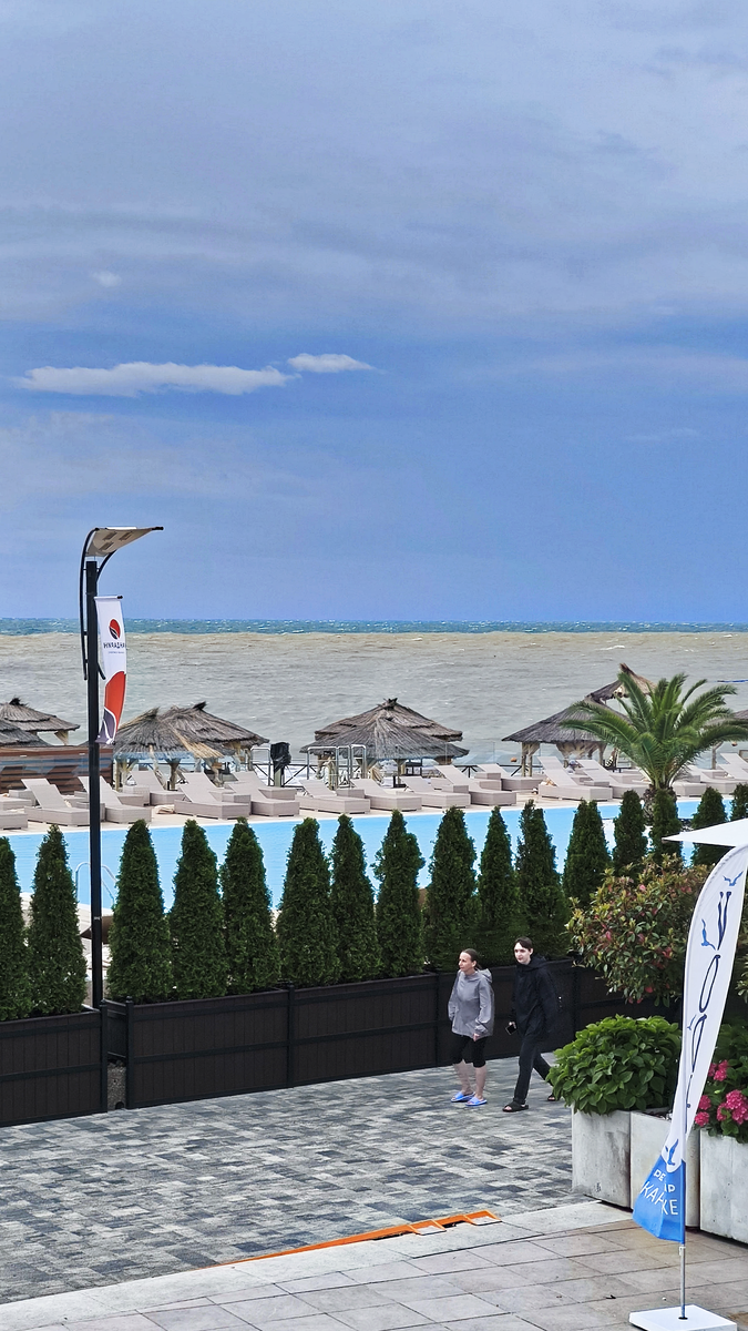 Пляжный комплекс "Мандарин", 16 июня.