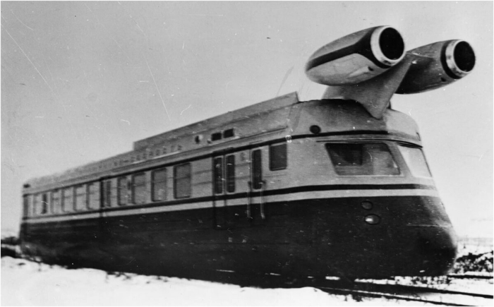 Первый реактивный поезд СССР. \ Фото: bing.com.