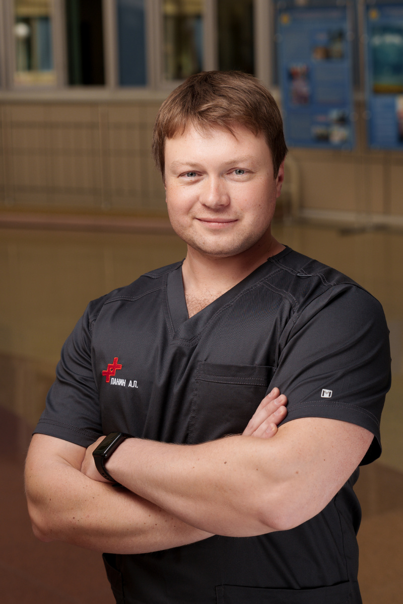 Антон Панин: хирург, онкоуролог  Медико-санитарной  части «Нефтяник»,  г. Тюмень. Резидент Школы Павленко