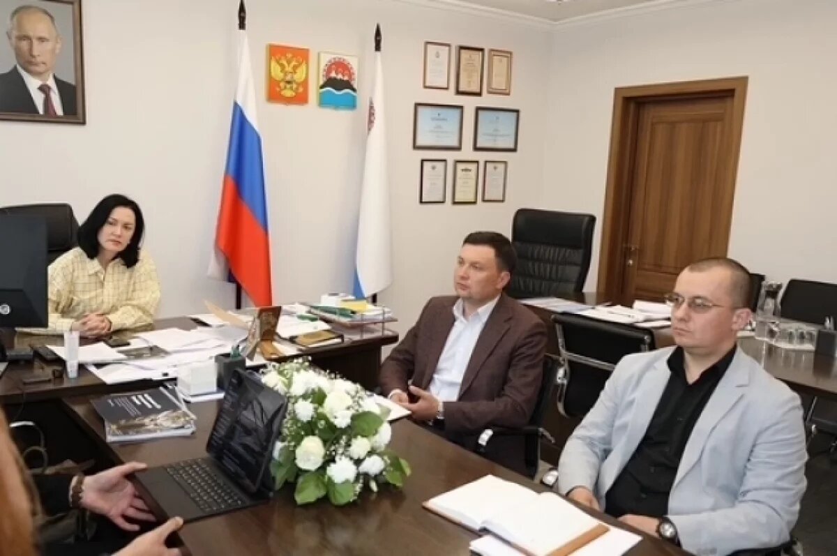    Камчатские власти обсудили проекты мильковского предпринимателя