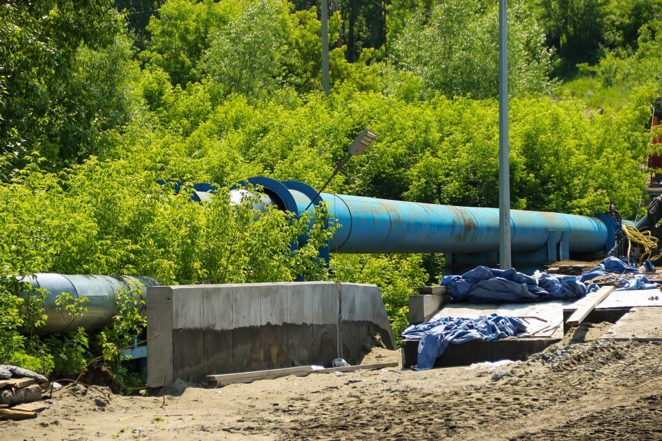    Строительство моста через Барнаулку. Июнь 2025 года. Источник: Виталий Барабаш