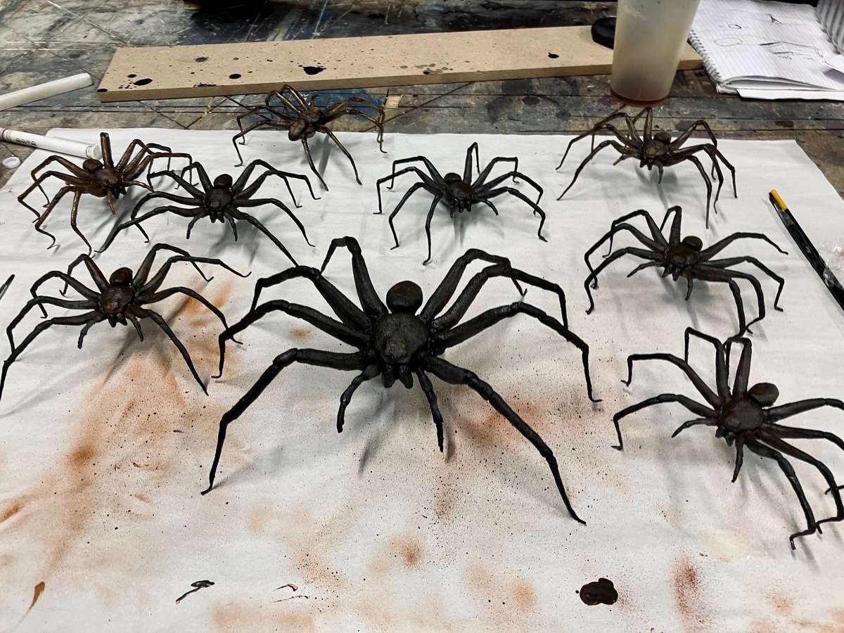 Главные протагонисты французского фильма ужасов «Паутины страха»