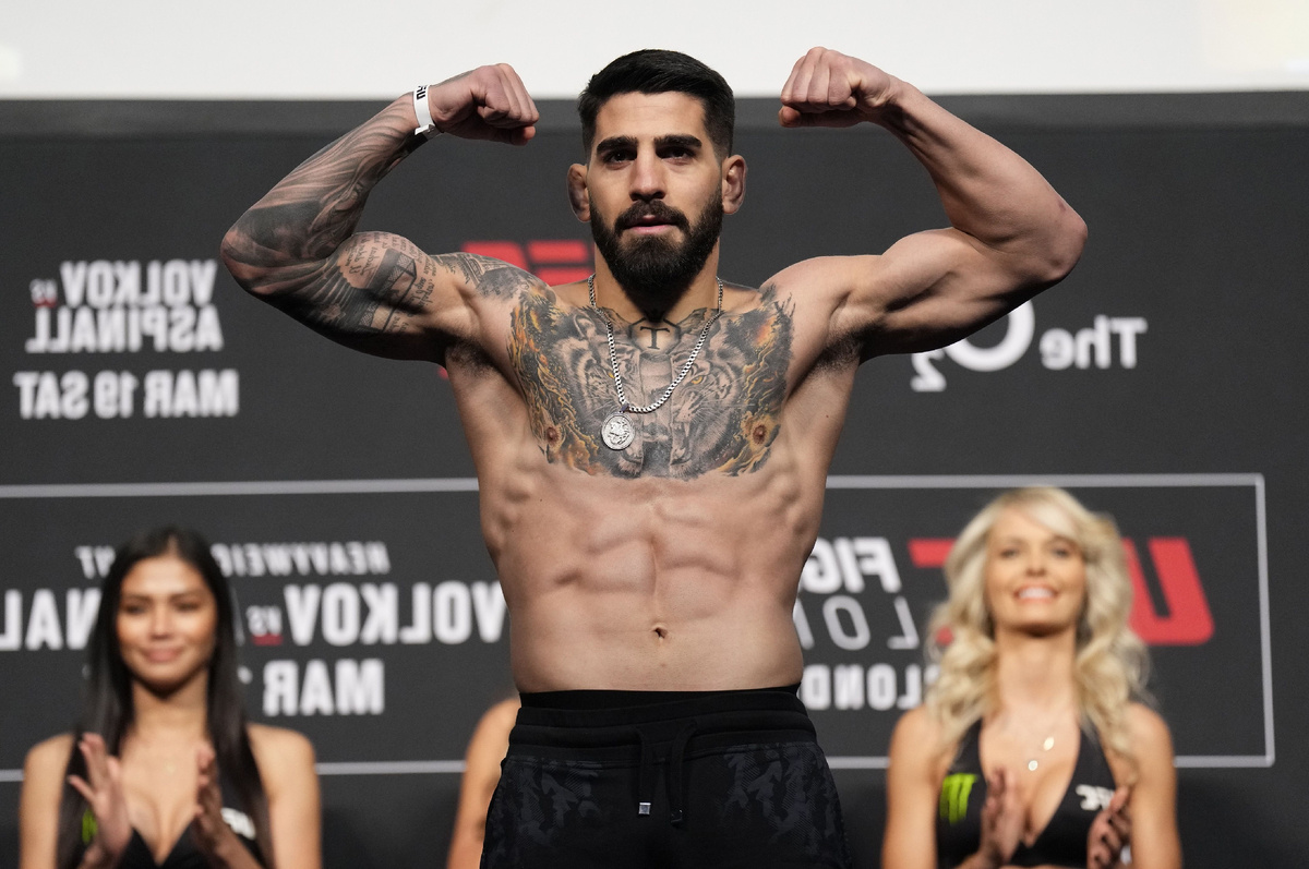 Илия Топурия