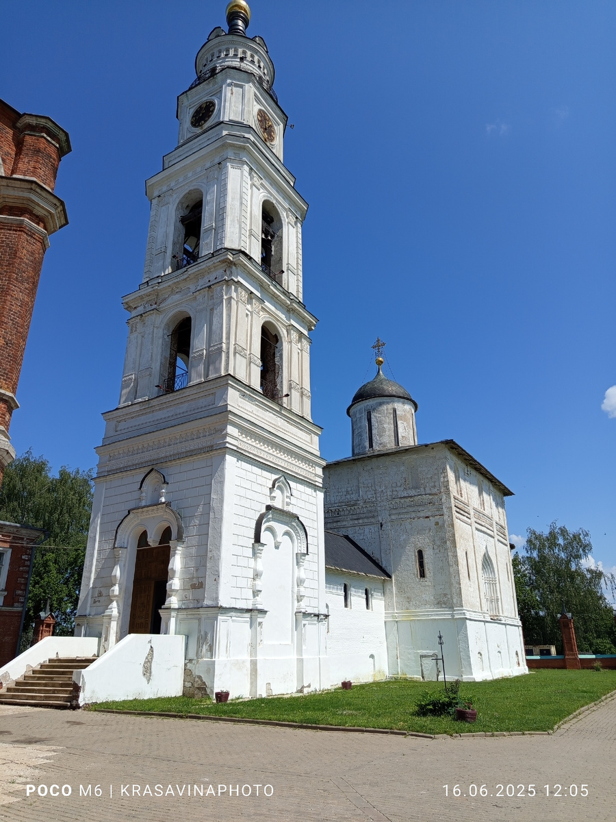 Городок как на ладони , весь центр виден. Волоколамск. Фото krasavinaphoto.ru