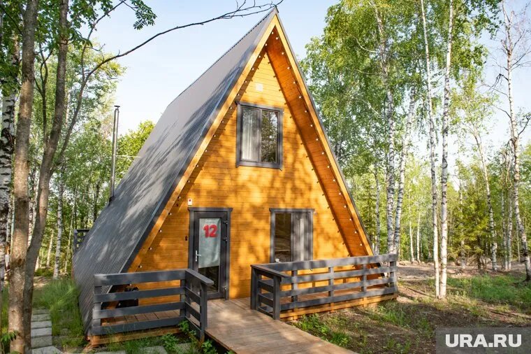 Пермяки могут арендовать простой летний домик или а-фрейм. Фото: Сергей Русанов © URA.RU