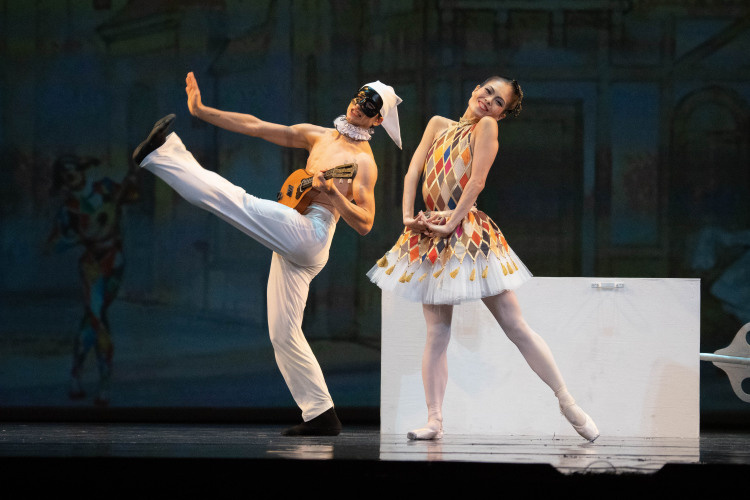    «Я благодарен казанскому театру и, если меня пригласят, с удовольствием приеду туда выступить или что-то поставить. Мои двери всегда открыты».   
Фото: «БИЗНЕС Online»