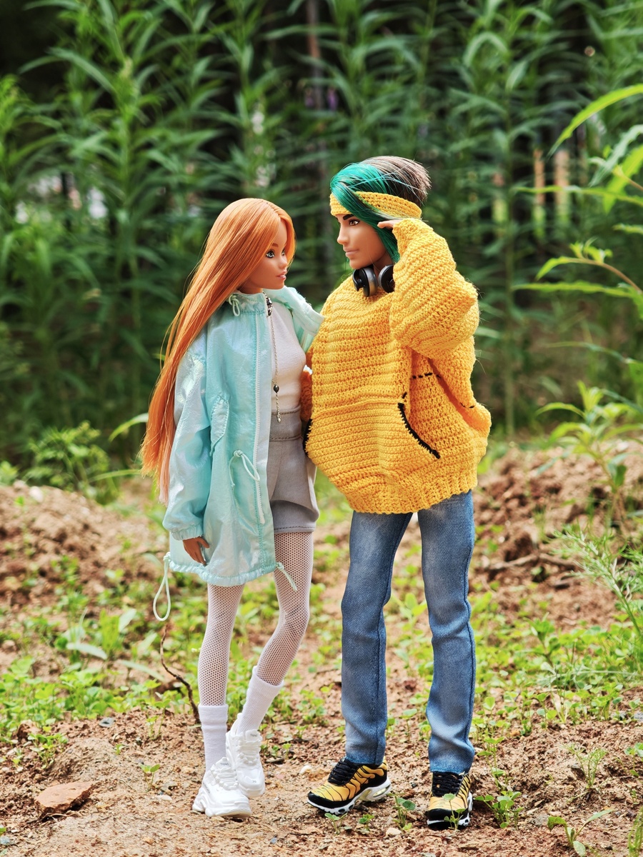 Рыжая Барби и зеленый Кен 😂