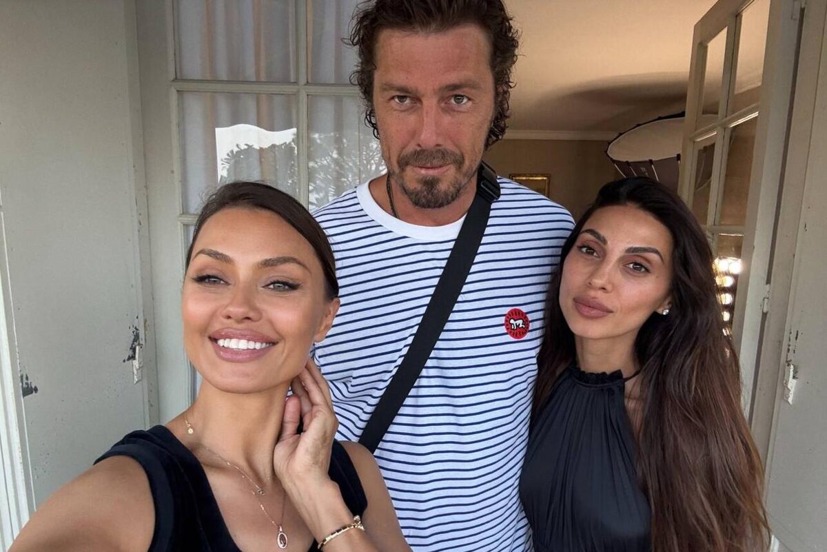    Виктория Боня с подругой и Марат Сафин Социальные сети