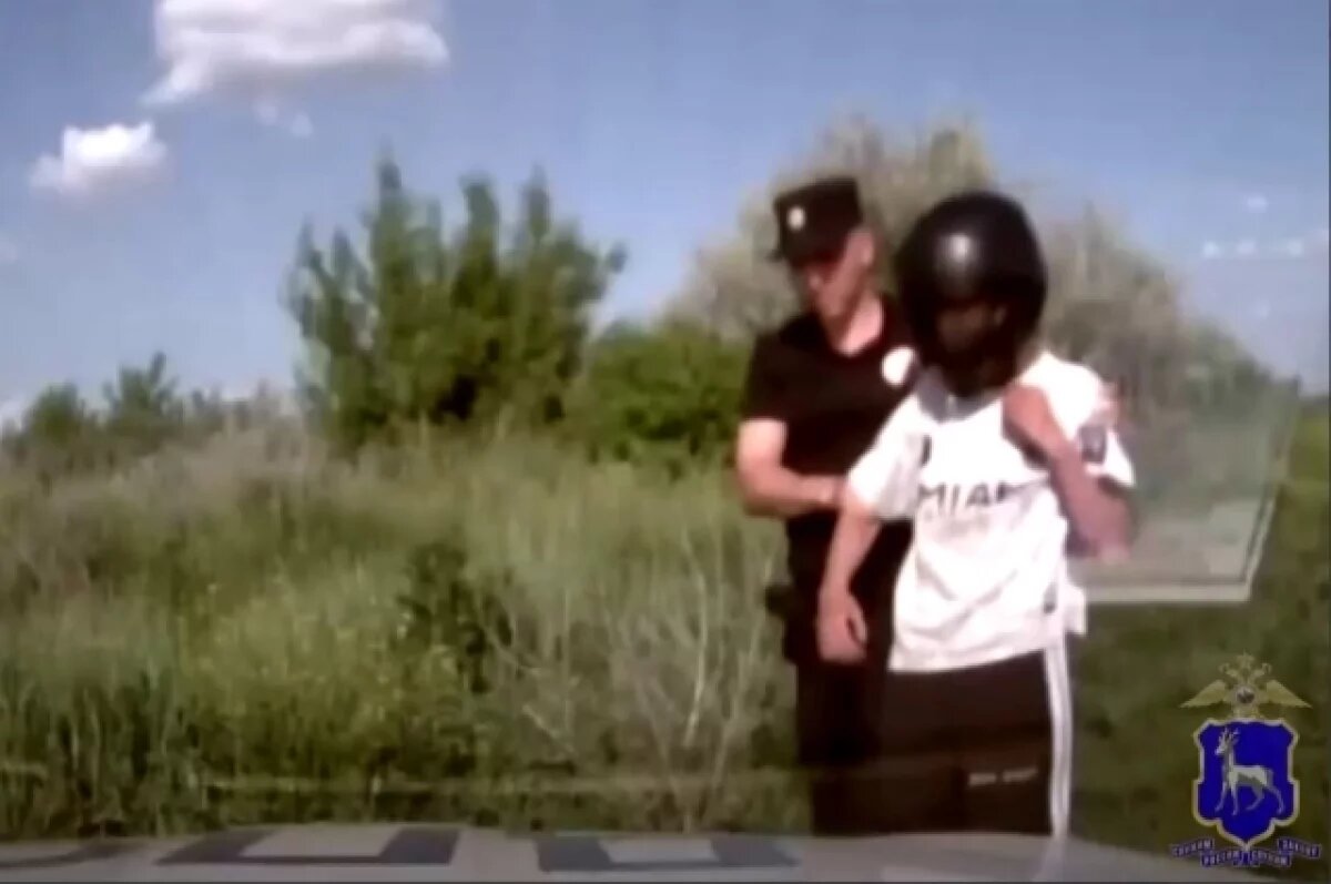    Под Тольятти 15-летний подросток на мопеде устроил опасные гонки с полицией