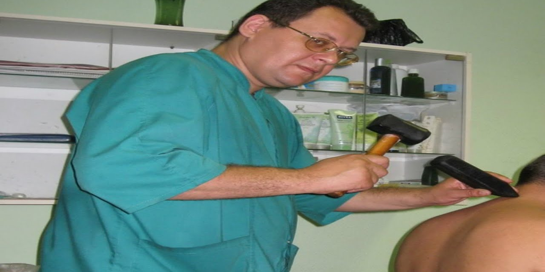 Можно ли консервативными методами выпрямить кифоз после 50?