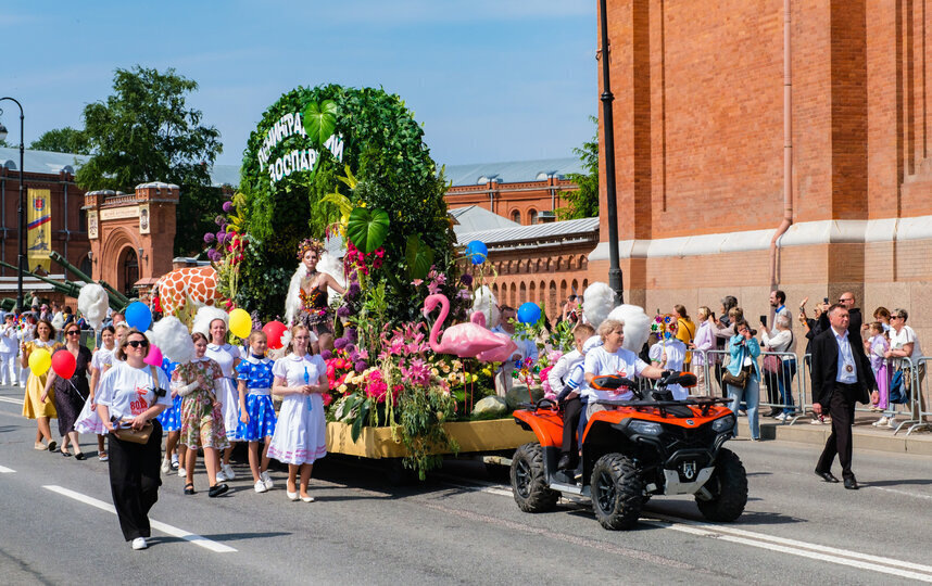    Алена Бобрович