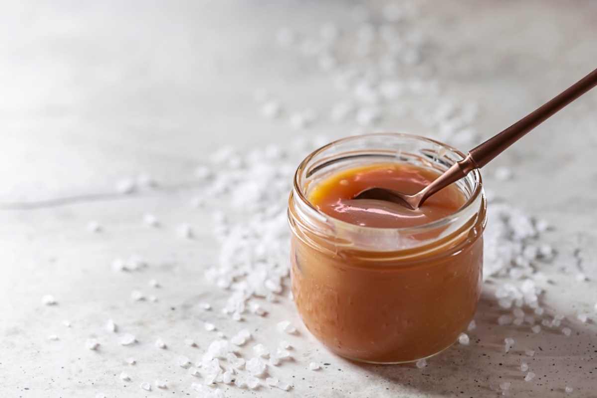 Julie208 / Shuttersock / FOTODOM📷В конце приготовления карамель следует посолить