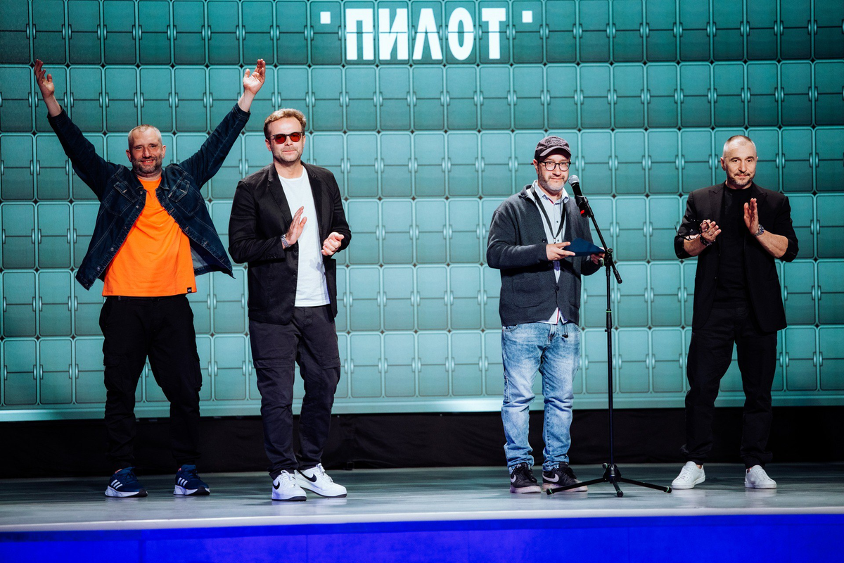 Жюри "Пилот-2024" - Юрий Быков, Клим Шипенко, Владимир Котт, Петр Буслов. Копирайт - пресс-служба фестиваля